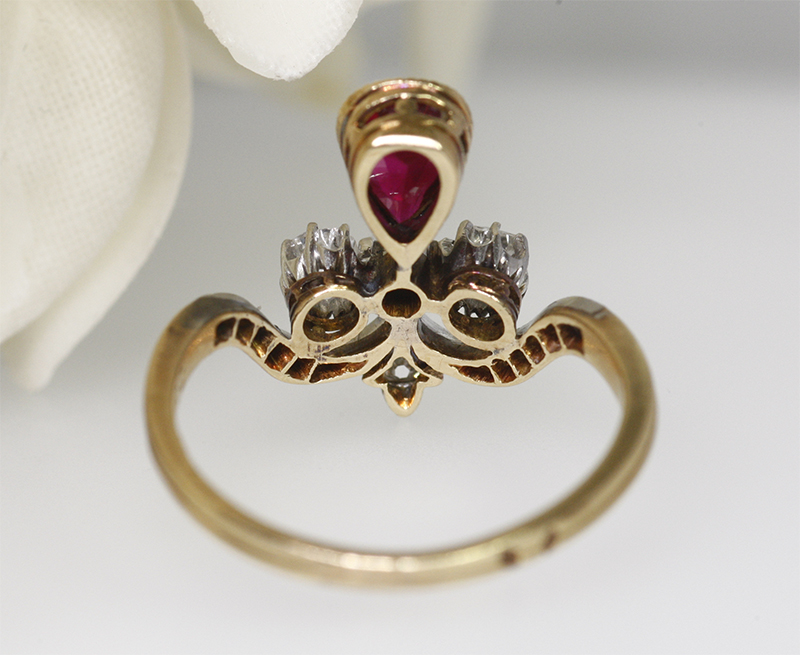Antique Gallery Soleil アンティークジュエリー / 1906年3月23日